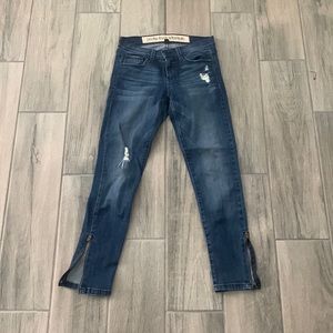 Pookie loves Sebastian jeans with zipper bottoms